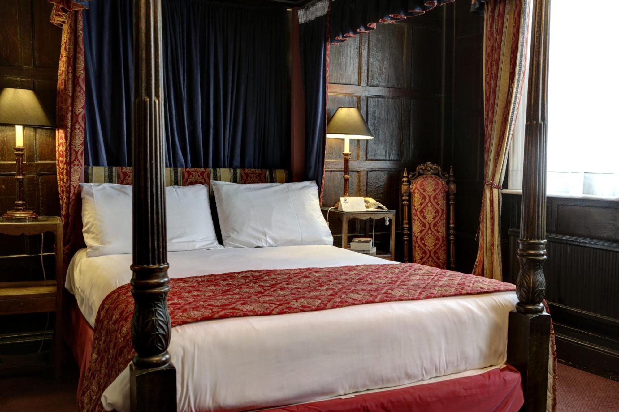 The Rose & Crown Hotel Tonbridge Room photo